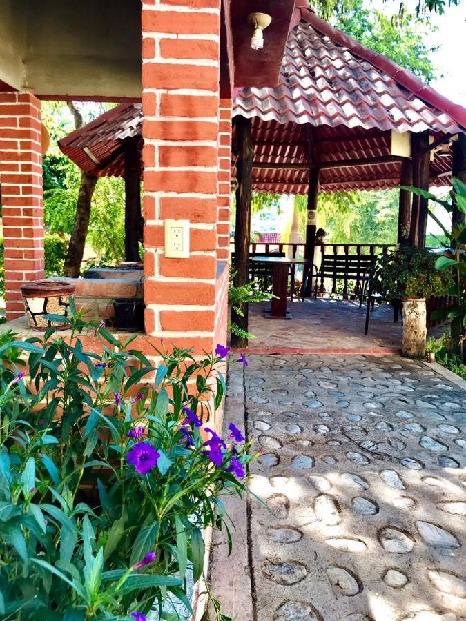 Hotel Y Restaurante Villas Del Sol Jalpan de Serra Eksteriør billede