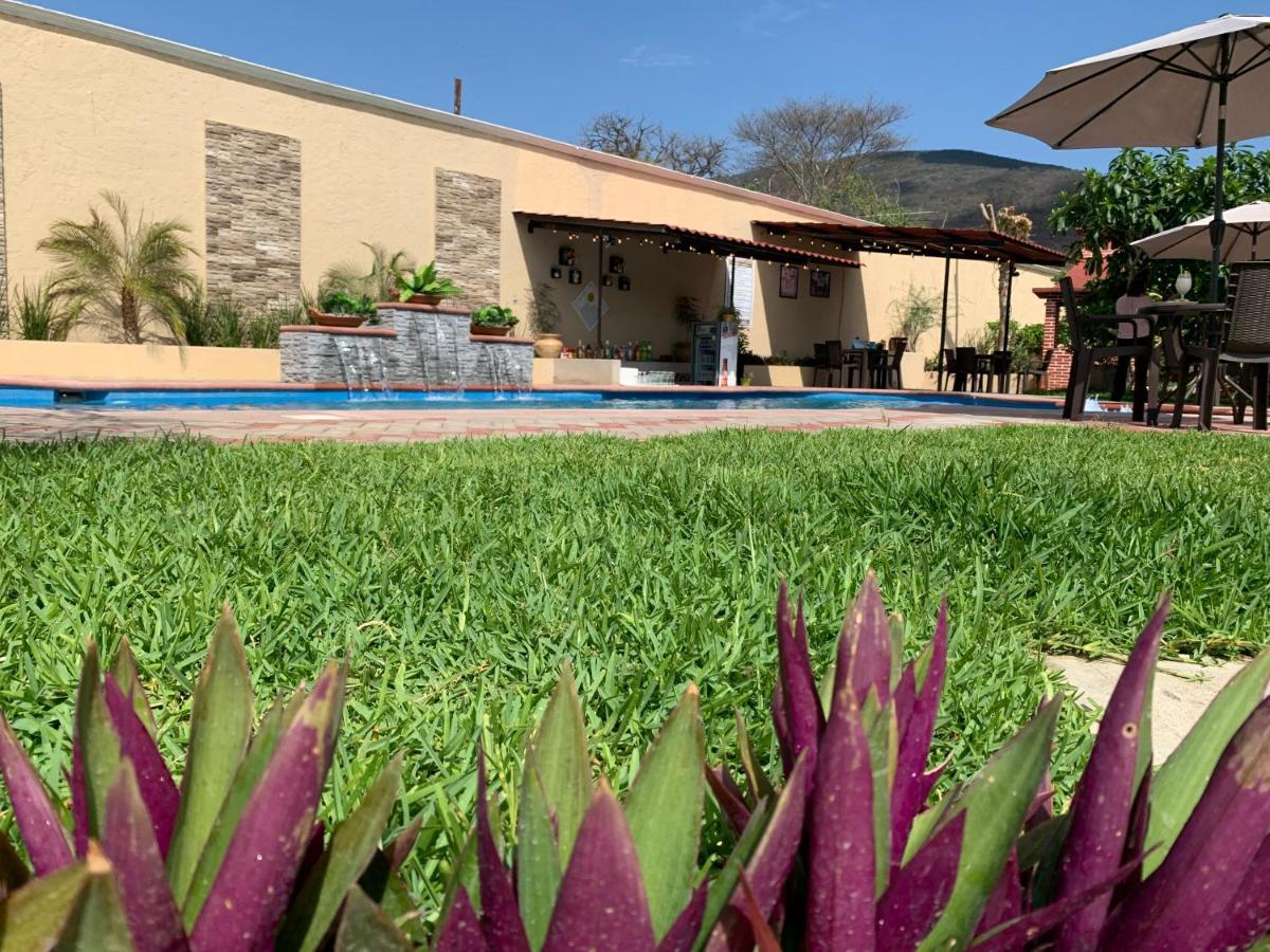 Hotel Y Restaurante Villas Del Sol Jalpan de Serra Eksteriør billede